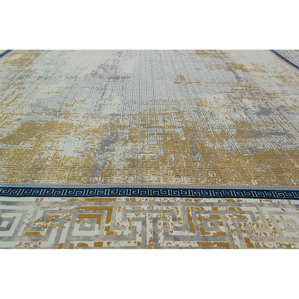 فرش ماشینی 1200 شانه وینتیج طرح ورساچه زمینه کرم طلایی گل برجسته